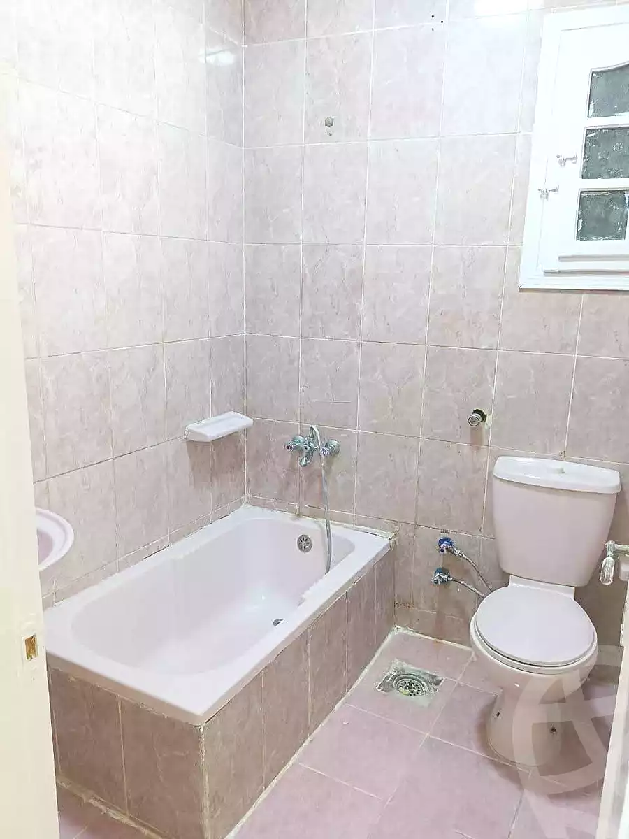 https://aqarmap.com.eg/ar/listing/7306260-for-sale-alexandria-al-agamy-shataa-el-nakheel