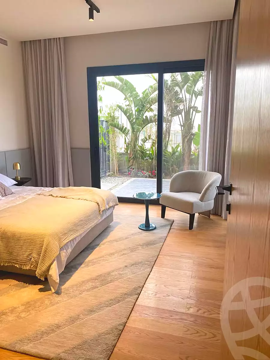 5 BR Villa in Mivida, photo 5 of 7