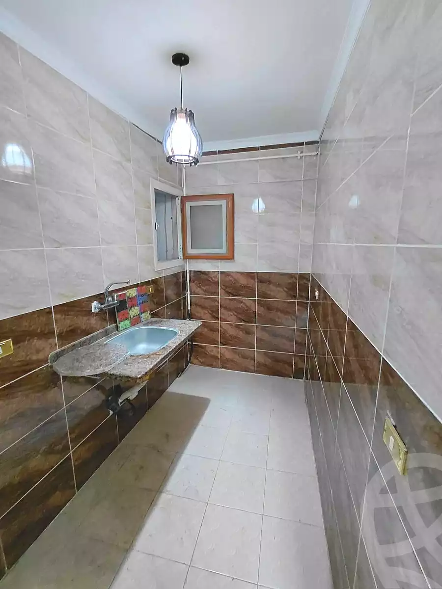 https://aqarmap.com.eg/ar/listing/7306320-for-sale-alexandria-sydy-bshr-sydy-bshr-bhry-gamal-abd-el-nasir-st
