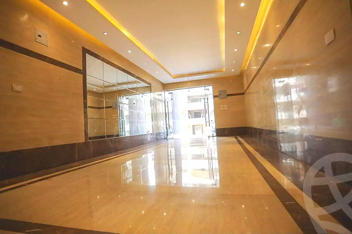 https://aqarmap.com.eg/en/listing/7306445-for-sale-cairo-new-administrative-capital-r8-tj-msr