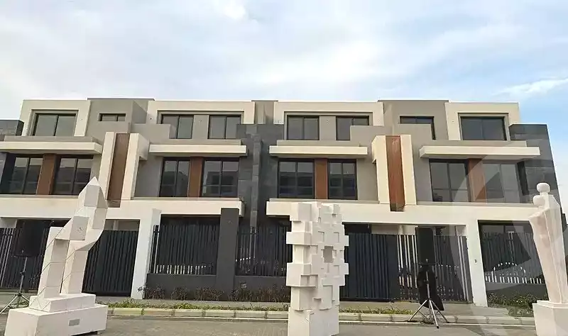 https://aqarmap.com.eg/ar/listing/7306876-for-sale-cairo-new-cairo-compounds-el-patio-town-compound-la-vista