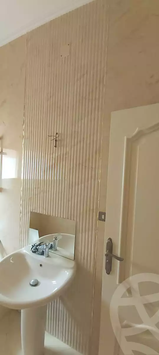 https://aqarmap.com.eg/ar/listing/7306904-for-sale-cairo-new-cairo-el-ahyaa-first-neighborhood-street-1