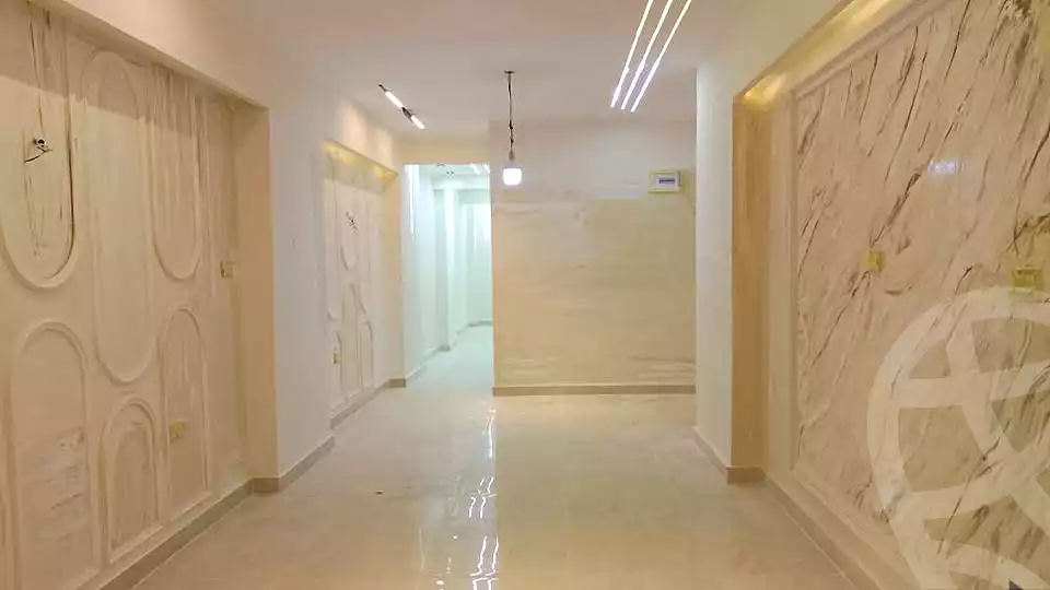 https://aqarmap.com.eg/ar/listing/7307299-for-sale-alexandria-sydy-bshr-sydy-bshr-qbly