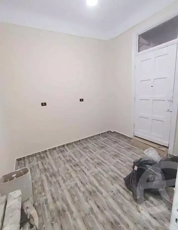 https://aqarmap.com.eg/ar/listing/7307358-for-rent-alexandria-sporting-shr-bwr-s-yd