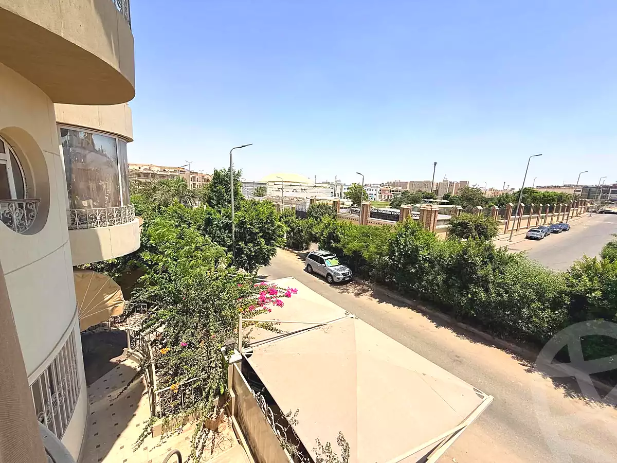 https://aqarmap.com.eg/ar/listing/7307343-for-sale-cairo-new-cairo-el-ahyaa-first-neighborhood-omar-ibn-abd-el-aziz-st