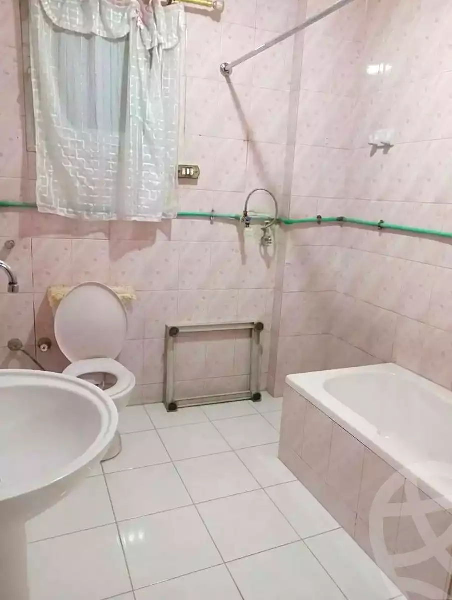 https://aqarmap.com.eg/en/listing/7307647-for-sale-alexandria-el-asafra-43744-st