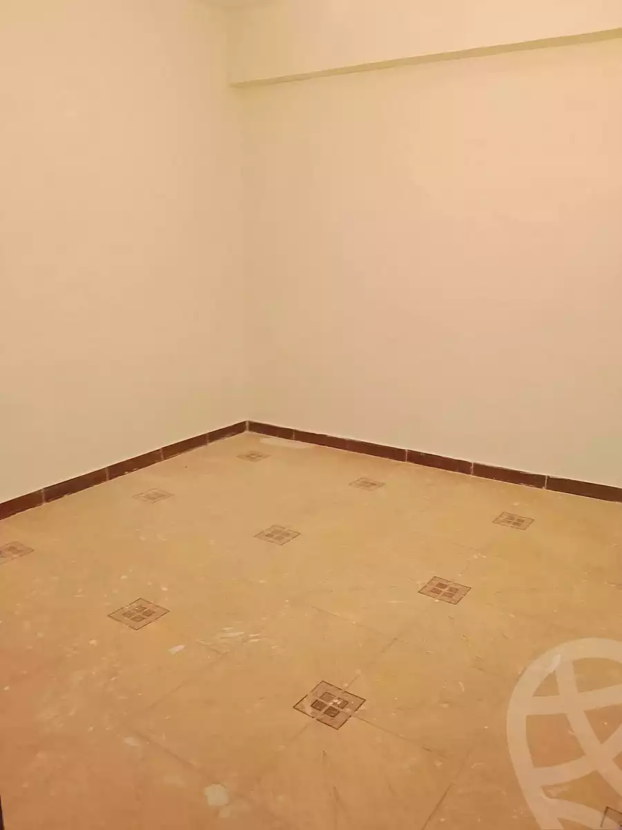 https://aqarmap.com.eg/ar/listing/7307841-for-sale-alexandria-al-agamy-el-hanouvel-radwan-st