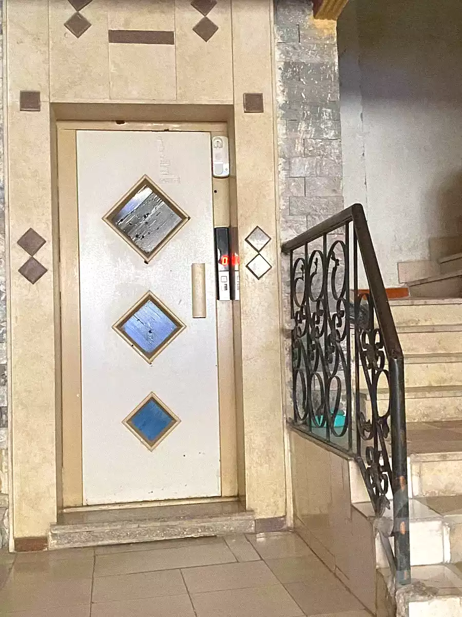 https://aqarmap.com.eg/ar/listing/7308143-for-sale-alexandria-al-agamy-el-hanouvel-al-kwayta-st