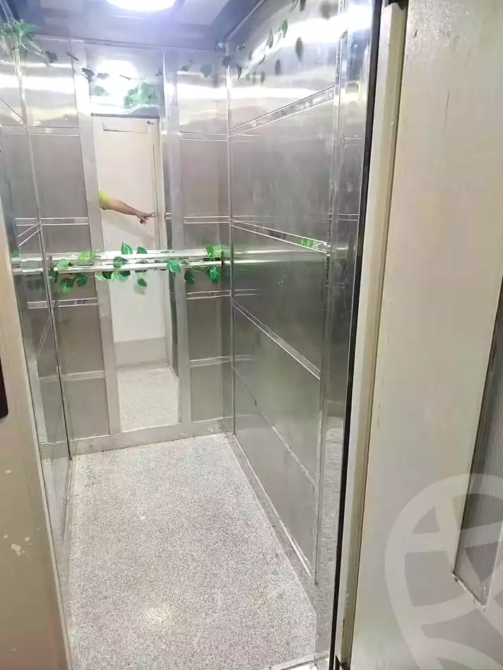 https://aqarmap.com.eg/ar/listing/7308289-for-sale-alexandria-al-agamy-el-hanouvel-radwan-st
