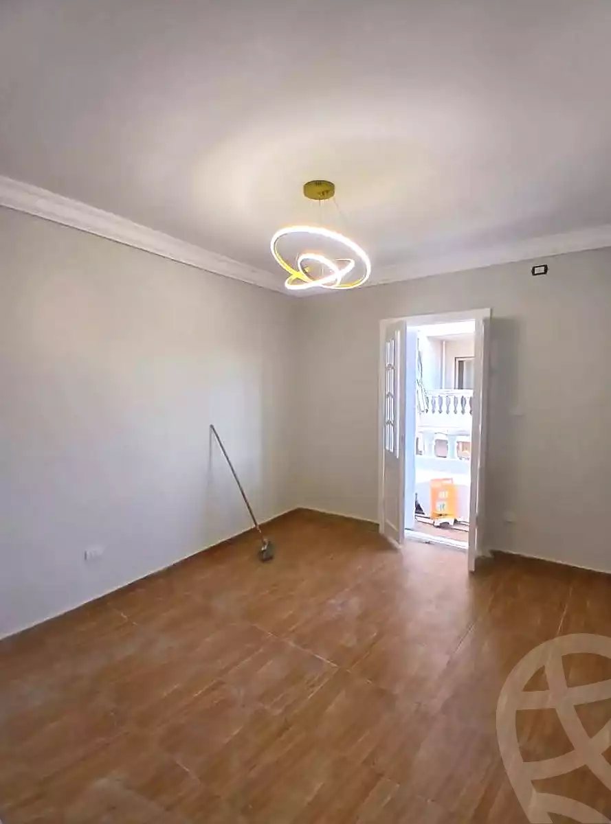 https://aqarmap.com.eg/ar/listing/7307314-for-sale-alexandria-al-agamy-lbytsh-el-zohour-st