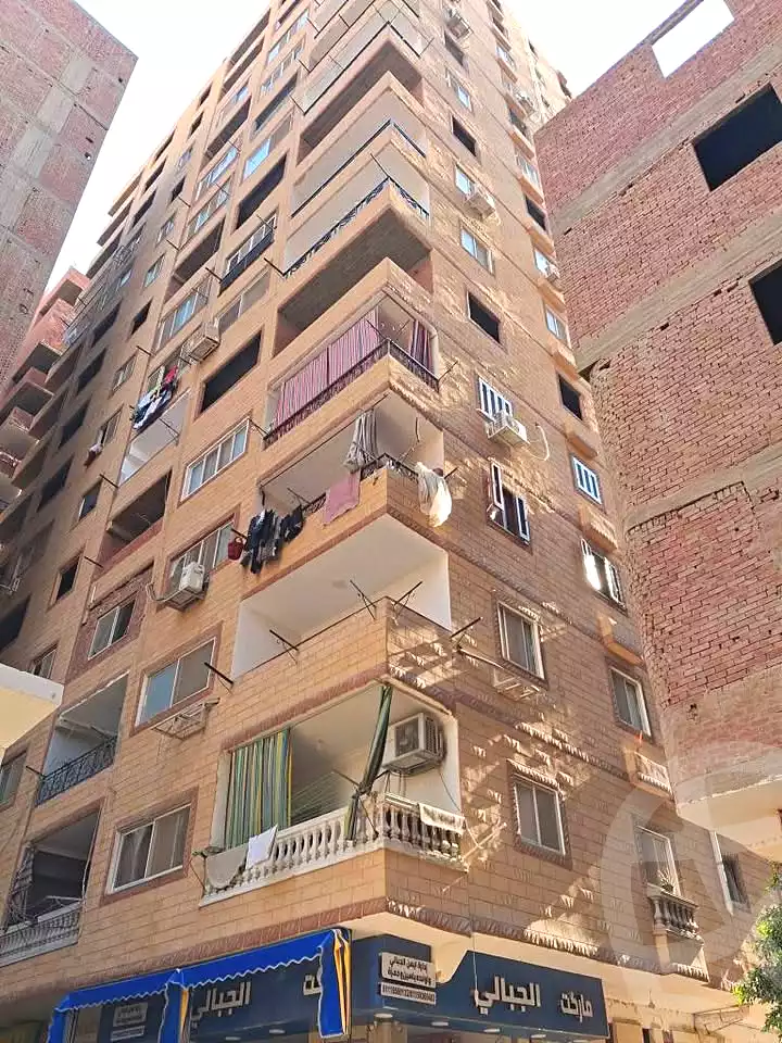 https://aqarmap.com.eg/ar/listing/7308802-for-sale-cairo-helwan-hadayek-helwan-nile-corniche-st