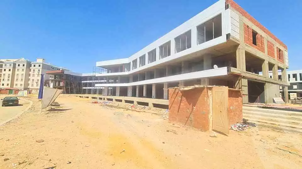 https://aqarmap.com.eg/ar/listing/7308971-for-sale-cairo-6th-of-october-hadaeq-october-compounds-the-address-mall-arkan