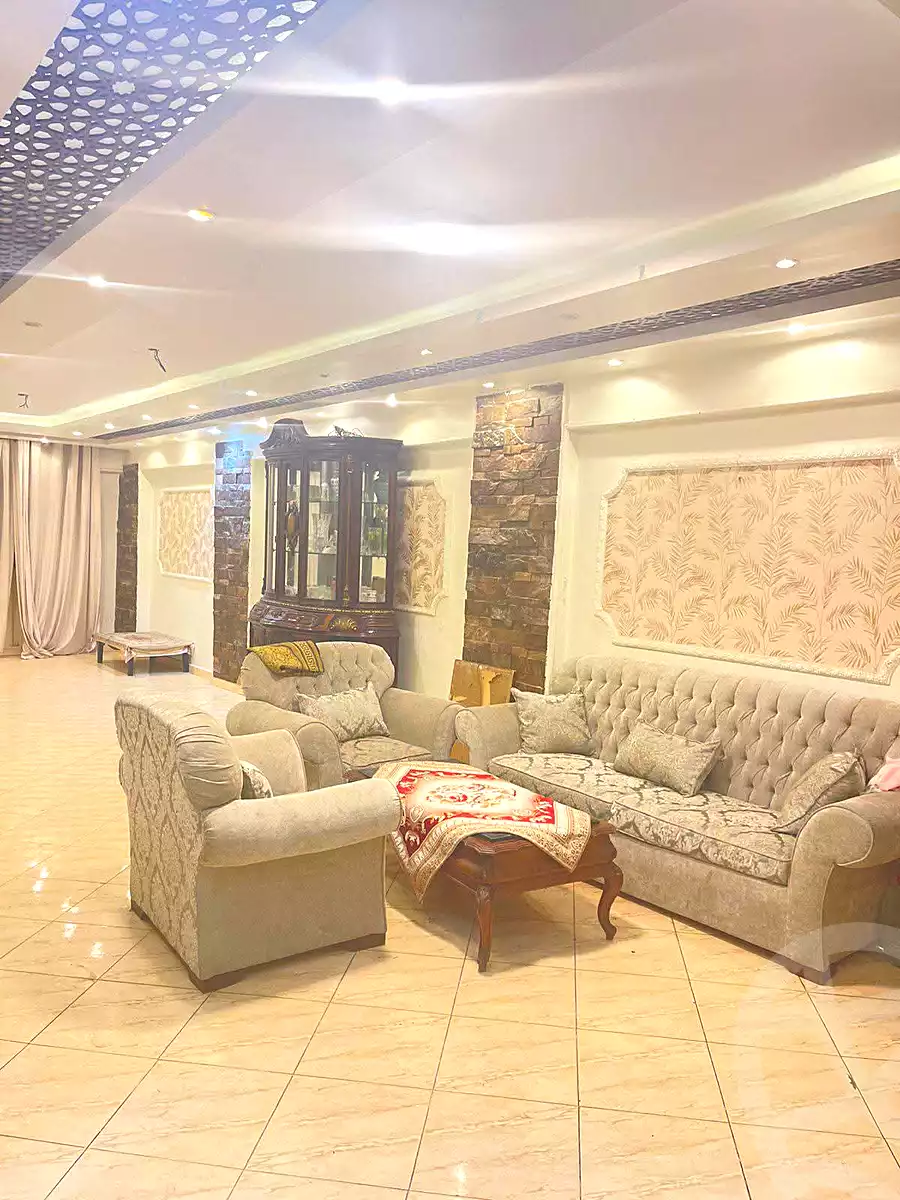 https://aqarmap.com.eg/en/listing/7310086-for-sale-alexandria-camp-cesar-el-gaish-rd