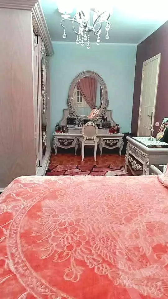 https://aqarmap.com.eg/ar/listing/7310221-for-sale-cairo-ain-shams-ain-shams-el-sharkia-el-eshrein-stt