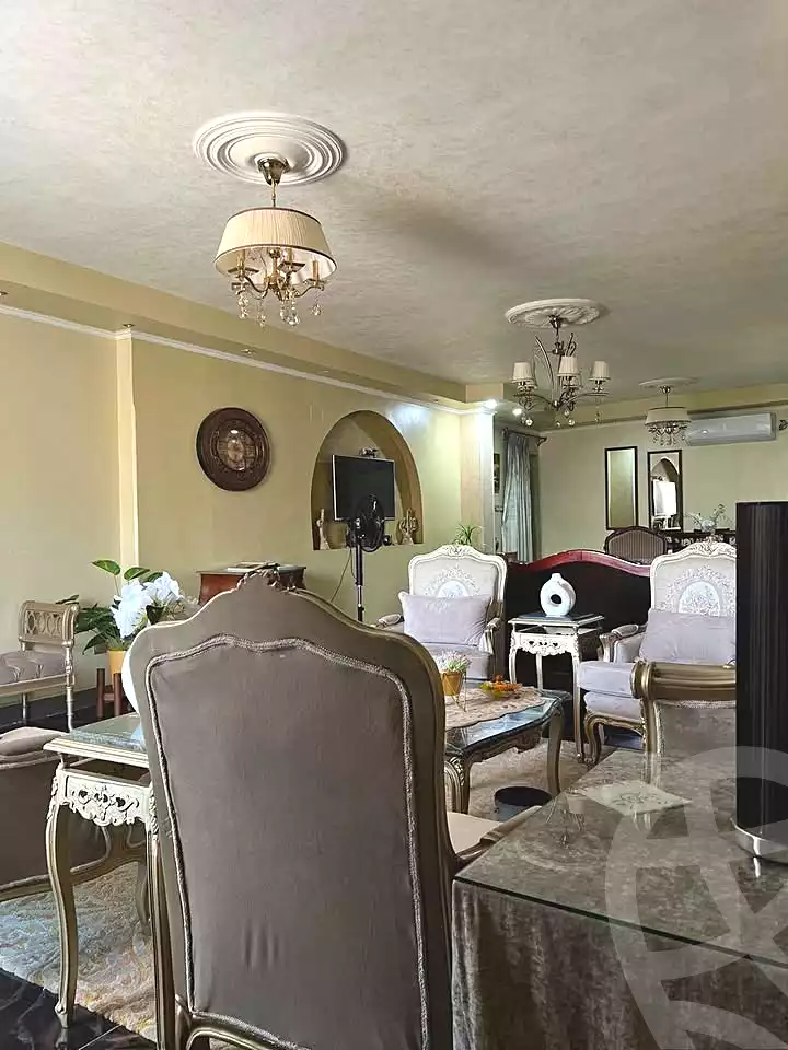 https://aqarmap.com.eg/en/listing/7310435-for-sale-cairo-el-haram-shareaa-khatem-el-morsalen