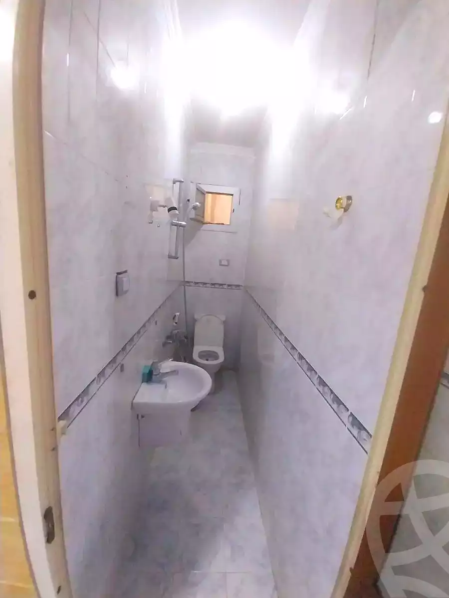 https://aqarmap.com.eg/en/listing/7311085-for-sale-alexandria-al-agamy