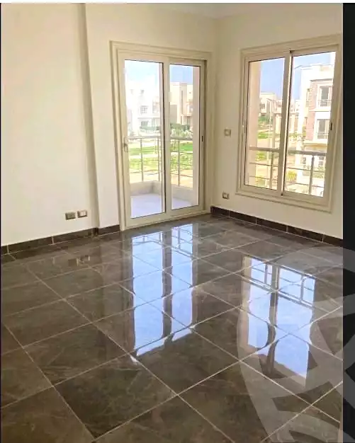 4 BR Townhouse in Grand Heights, photo 6 of 12