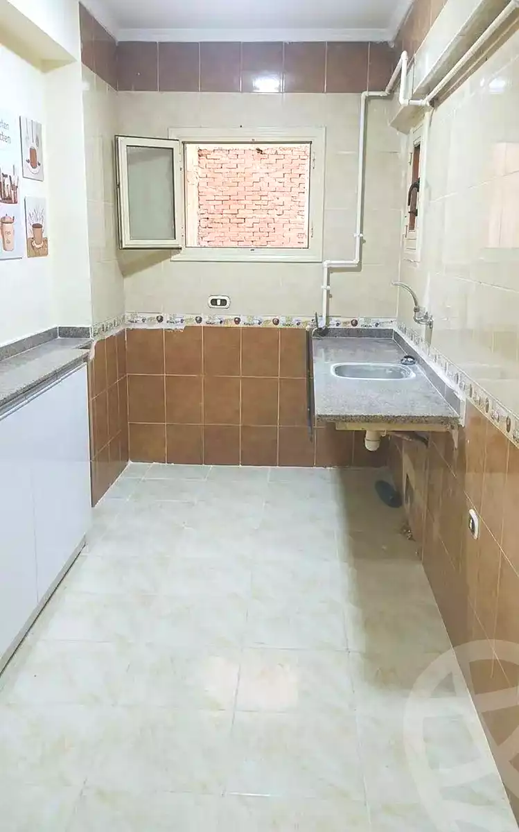 https://aqarmap.com.eg/ar/listing/7312256-for-sale-alexandria-sydy-bshr-sydy-bshr-bhry-ali-hipa-st