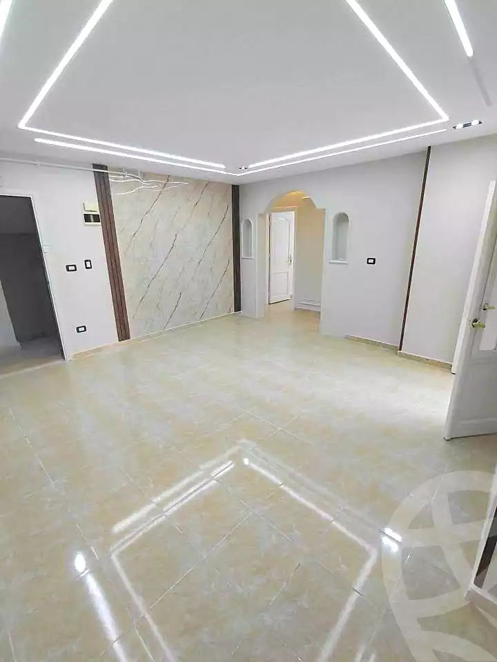 https://aqarmap.com.eg/en/listing/7312551-for-sale-alexandria-sydy-bshr-sydy-bshr-bhry-shr-mhmwd-l-yswy