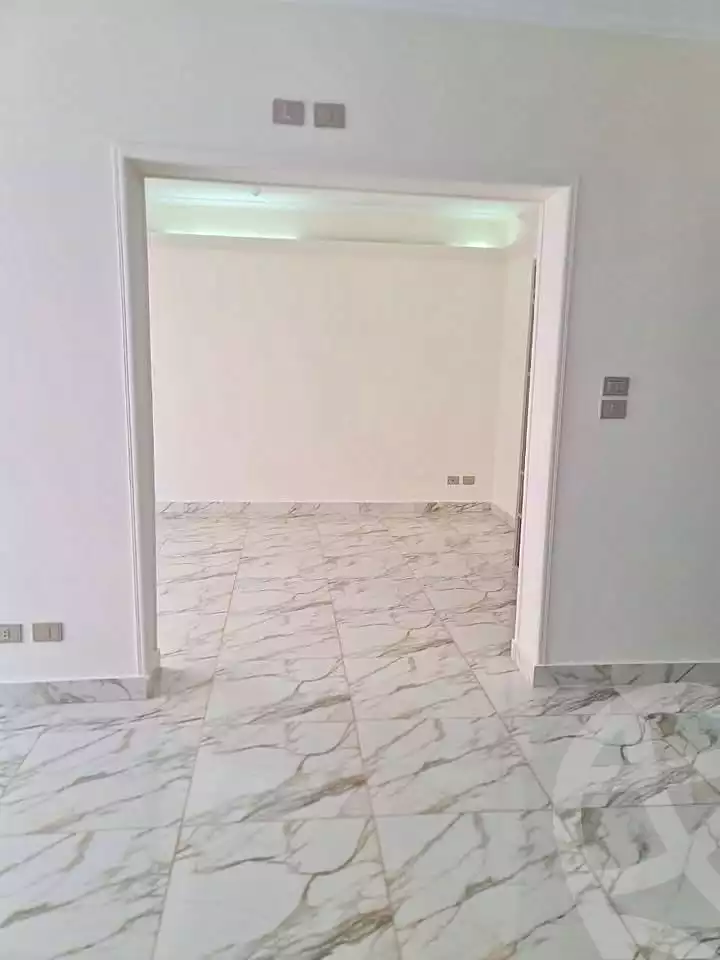 https://aqarmap.com.eg/en/listing/7312596-for-sale-alexandria-roshdy