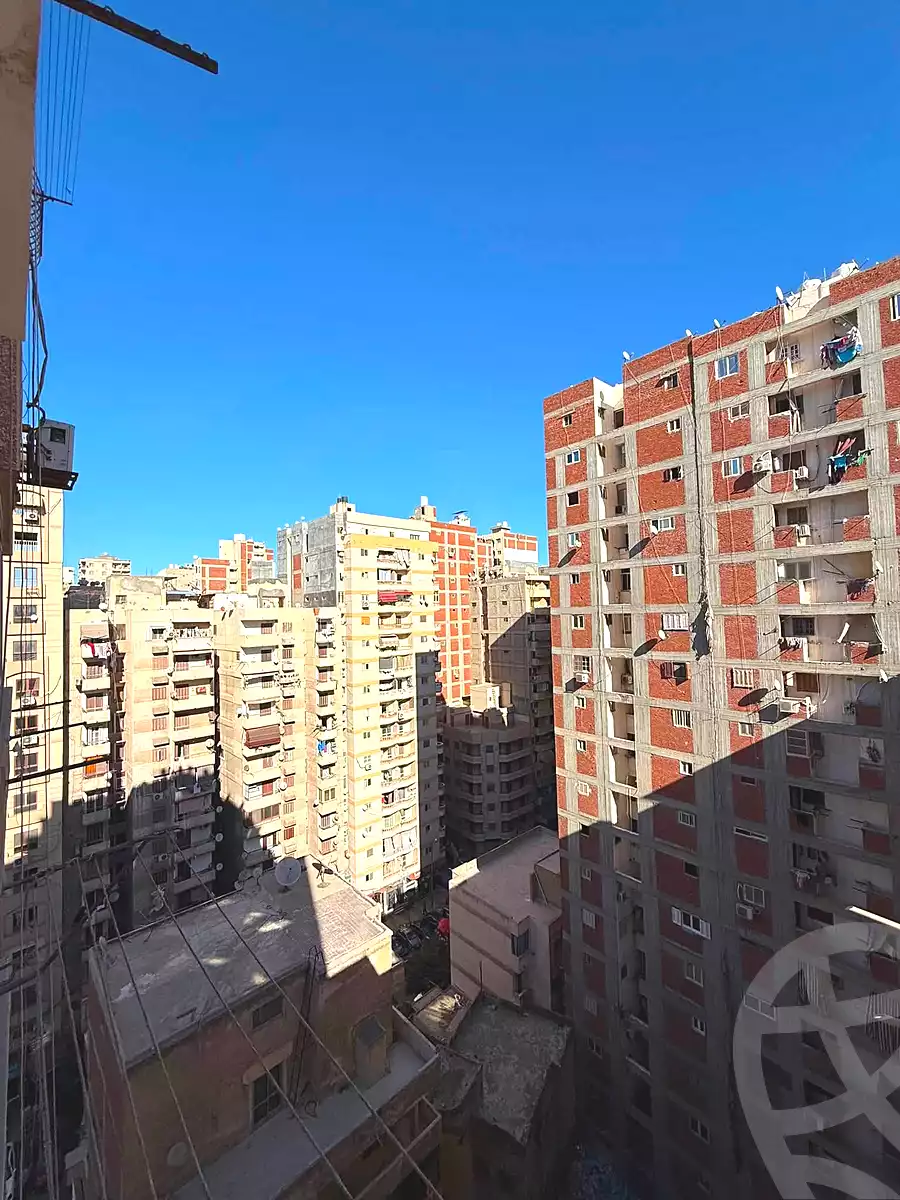 https://aqarmap.com.eg/ar/listing/7313103-for-sale-alexandria-sydy-bshr-sydy-bshr-bhry-gamal-abd-el-nasir-st