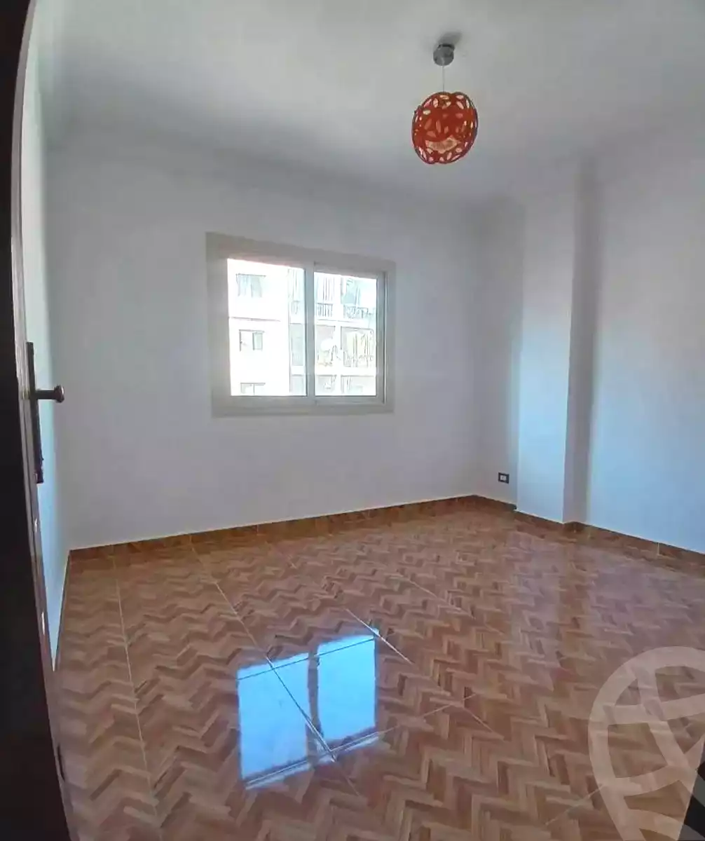 https://aqarmap.com.eg/en/listing/7313112-for-rent-alexandria-lsywf-shamaa
