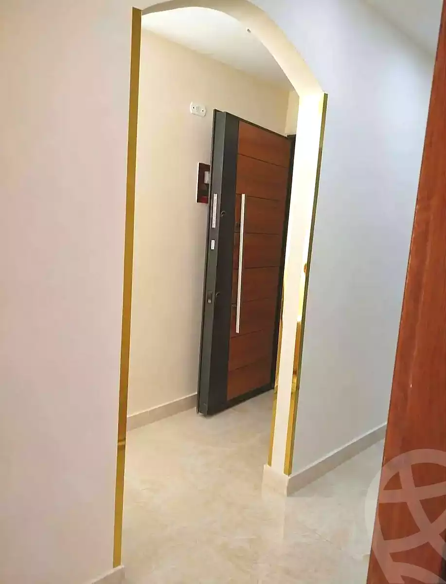 https://aqarmap.com.eg/ar/listing/7308378-for-sale-cairo-helwan-hadayek-helwan-el-khashab-canal