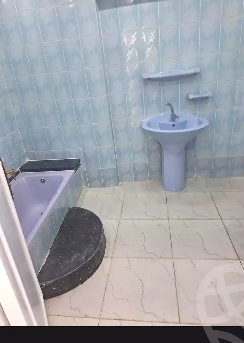 https://aqarmap.com.eg/en/listing/7313216-for-sale-alexandria-el-mandara-alex-el-mandara-bahri