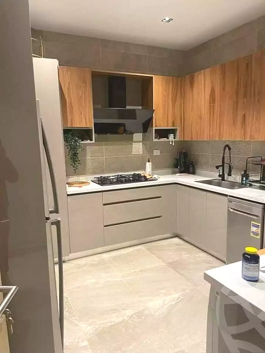 https://aqarmap.com.eg/en/listing/7313228-for-sale-cairo-new-cairo-compounds-mountain-view1-1-compound