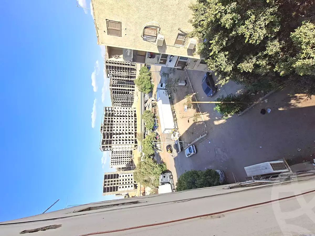https://aqarmap.com.eg/ar/listing/7314008-for-sale-cairo-madinat-el-salam-100-st