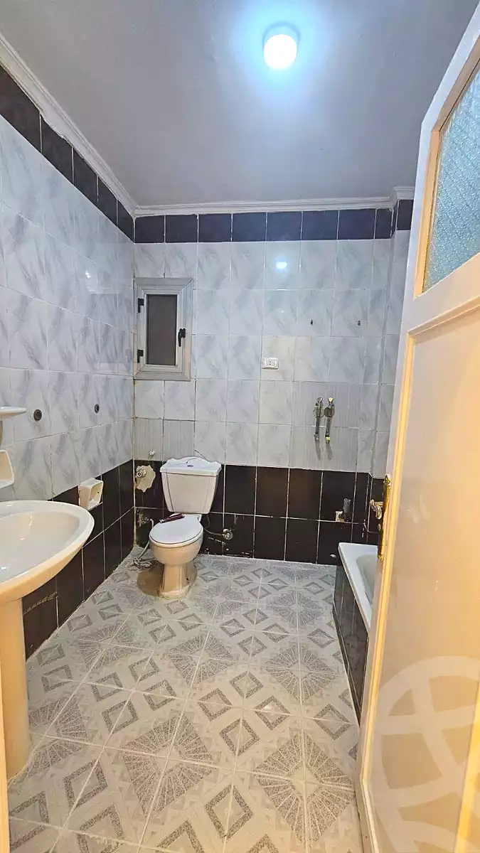https://aqarmap.com.eg/en/listing/7314247-for-sale-alexandria-al-agamy-shataa-el-nakheel