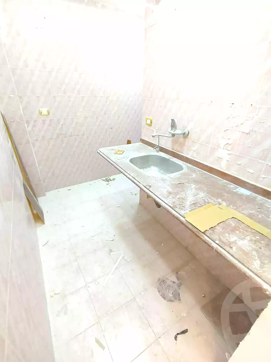 https://aqarmap.com.eg/en/listing/7315074-for-sale-alexandria-lsywf-el-falki