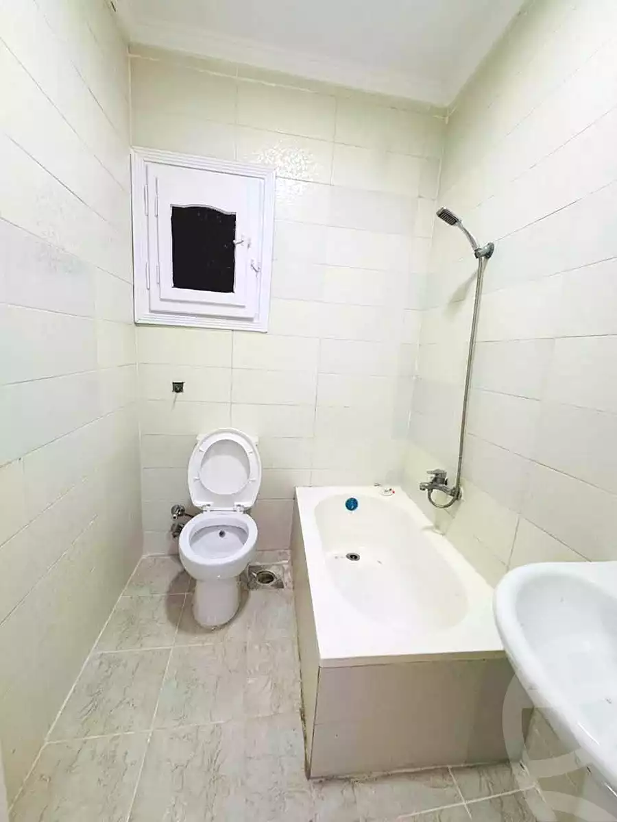 https://aqarmap.com.eg/en/listing/7315102-for-sale-alexandria-al-agamy-shataa-el-nakheel-street-10