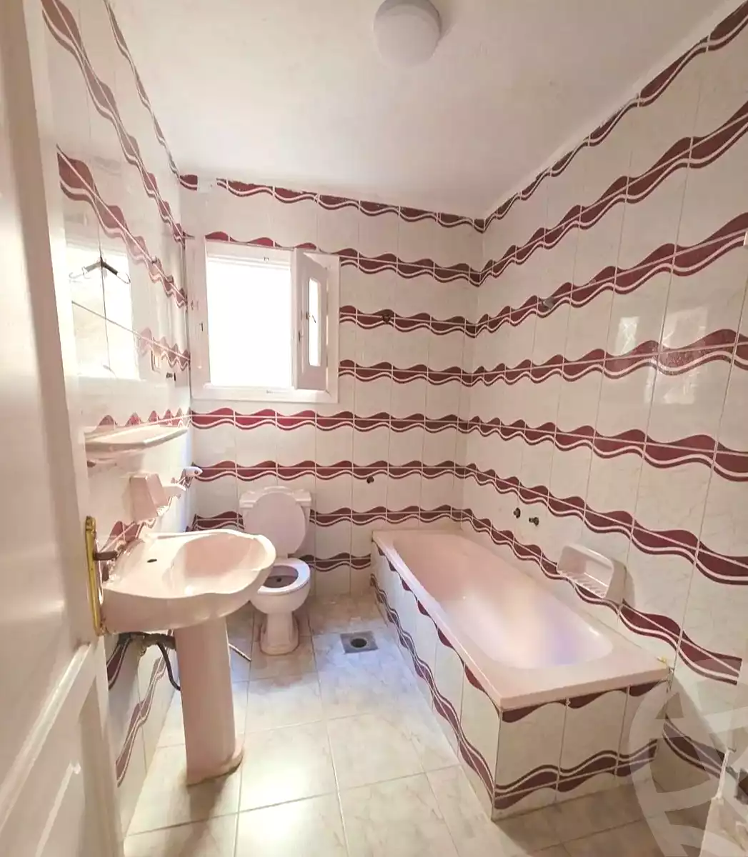 https://aqarmap.com.eg/ar/listing/7315486-for-sale-alexandria-al-agamy-shataa-el-nakheel