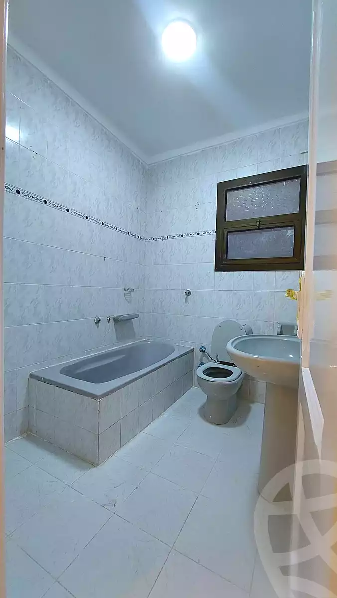 https://aqarmap.com.eg/ar/listing/7315629-for-sale-alexandria-al-agamy-shataa-el-nakheel