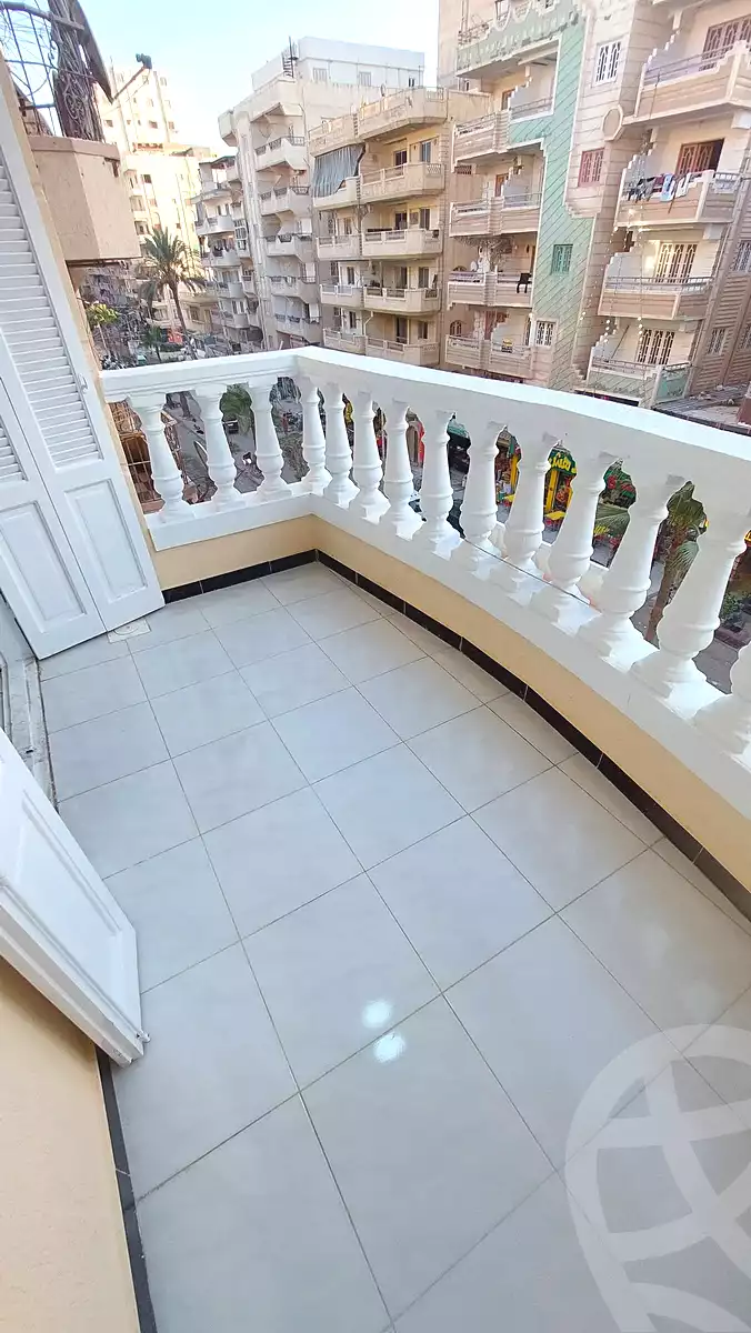 https://aqarmap.com.eg/ar/listing/7315645-for-sale-alexandria-al-agamy-shataa-el-nakheel