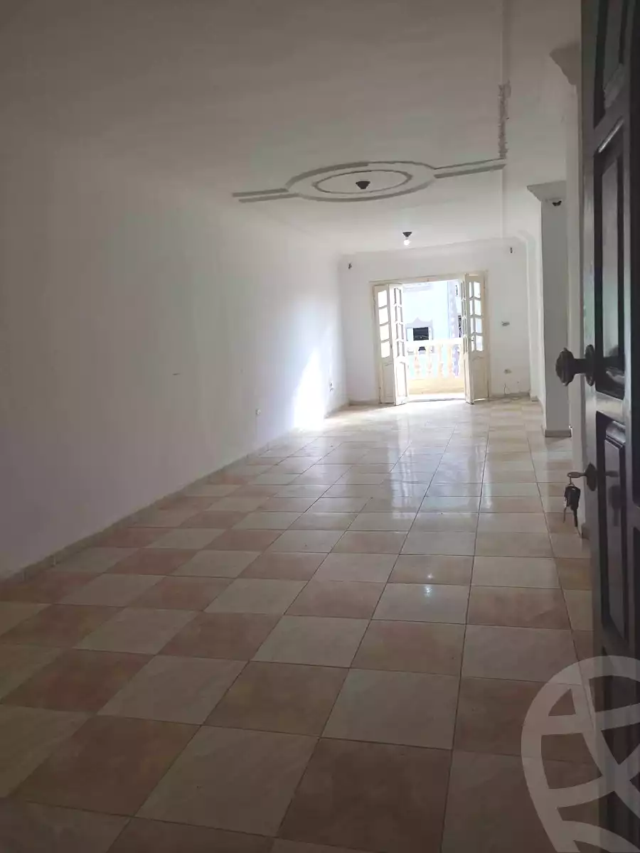 https://aqarmap.com.eg/ar/listing/7315718-for-rent-alexandria-sydy-bshr-sydy-bshr-bhry-khalil-hamada-st