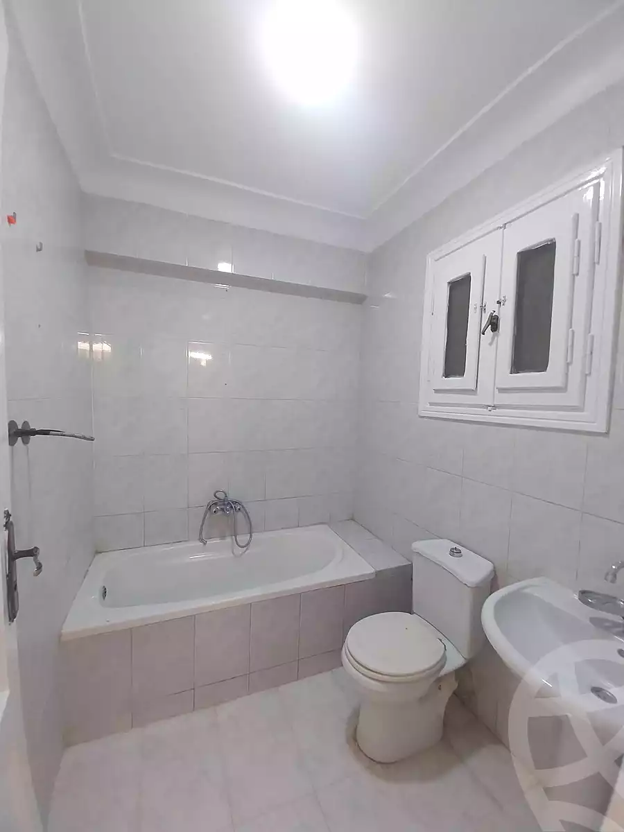 https://aqarmap.com.eg/en/listing/7315741-for-sale-alexandria-al-agamy-shataa-el-nakheel-no-7-st