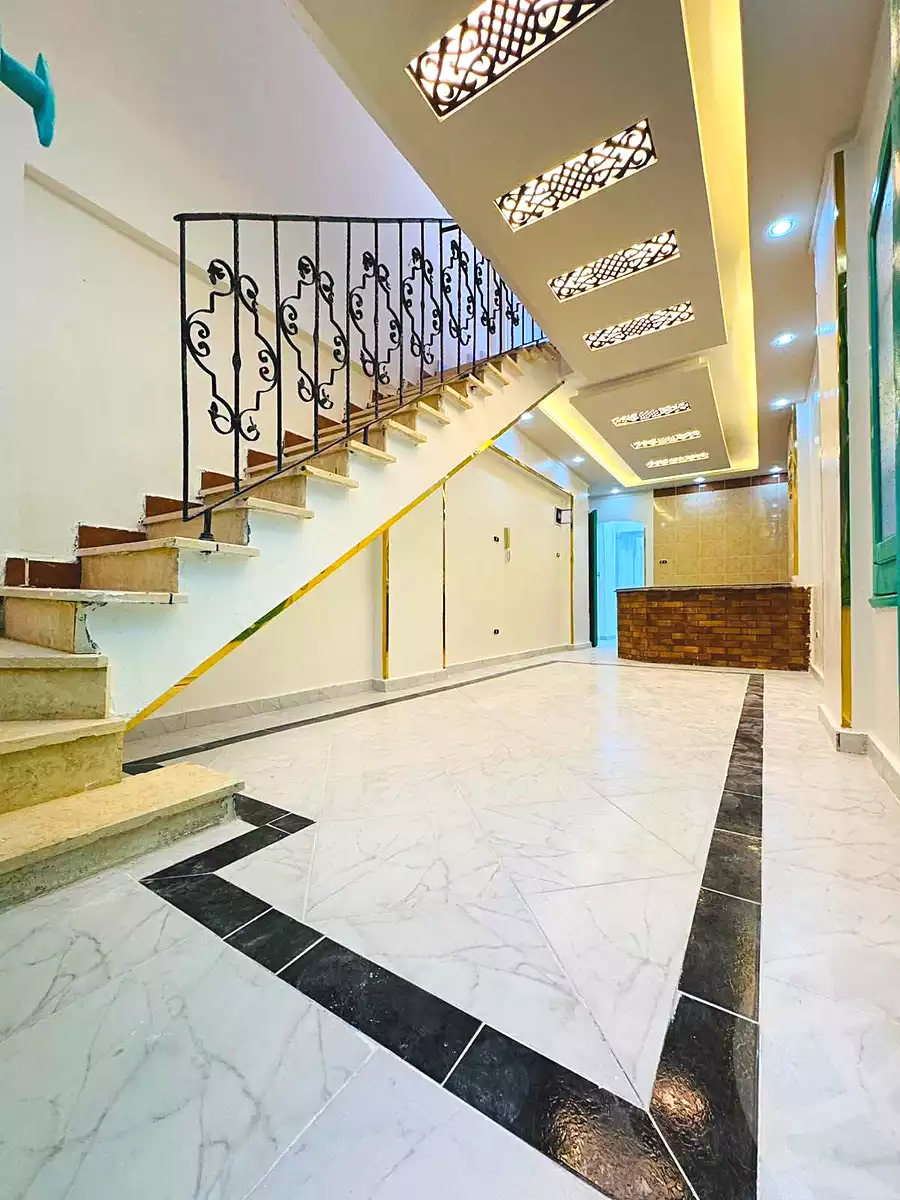 https://aqarmap.com.eg/ar/listing/7315758-for-sale-alexandria-al-agamy-shataa-el-nakheel-no-8-st
