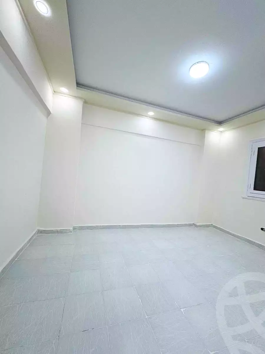 https://aqarmap.com.eg/ar/listing/7315758-for-sale-alexandria-al-agamy-shataa-el-nakheel-no-8-st