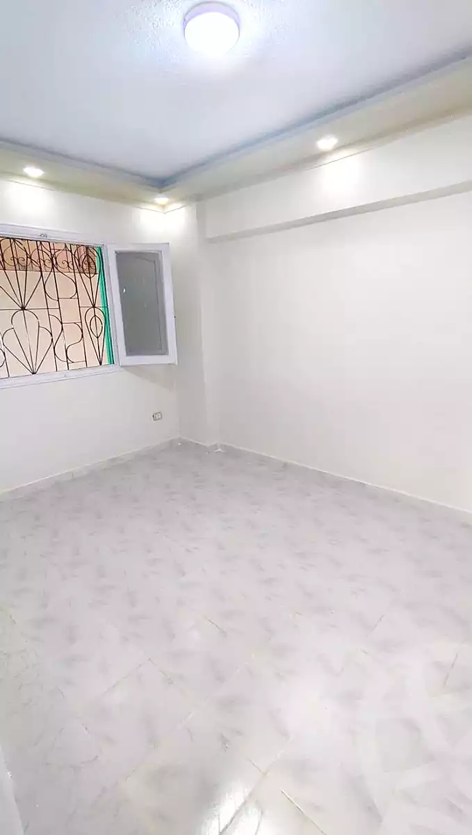 https://aqarmap.com.eg/ar/listing/7315790-for-sale-alexandria-al-agamy-shataa-el-nakheel