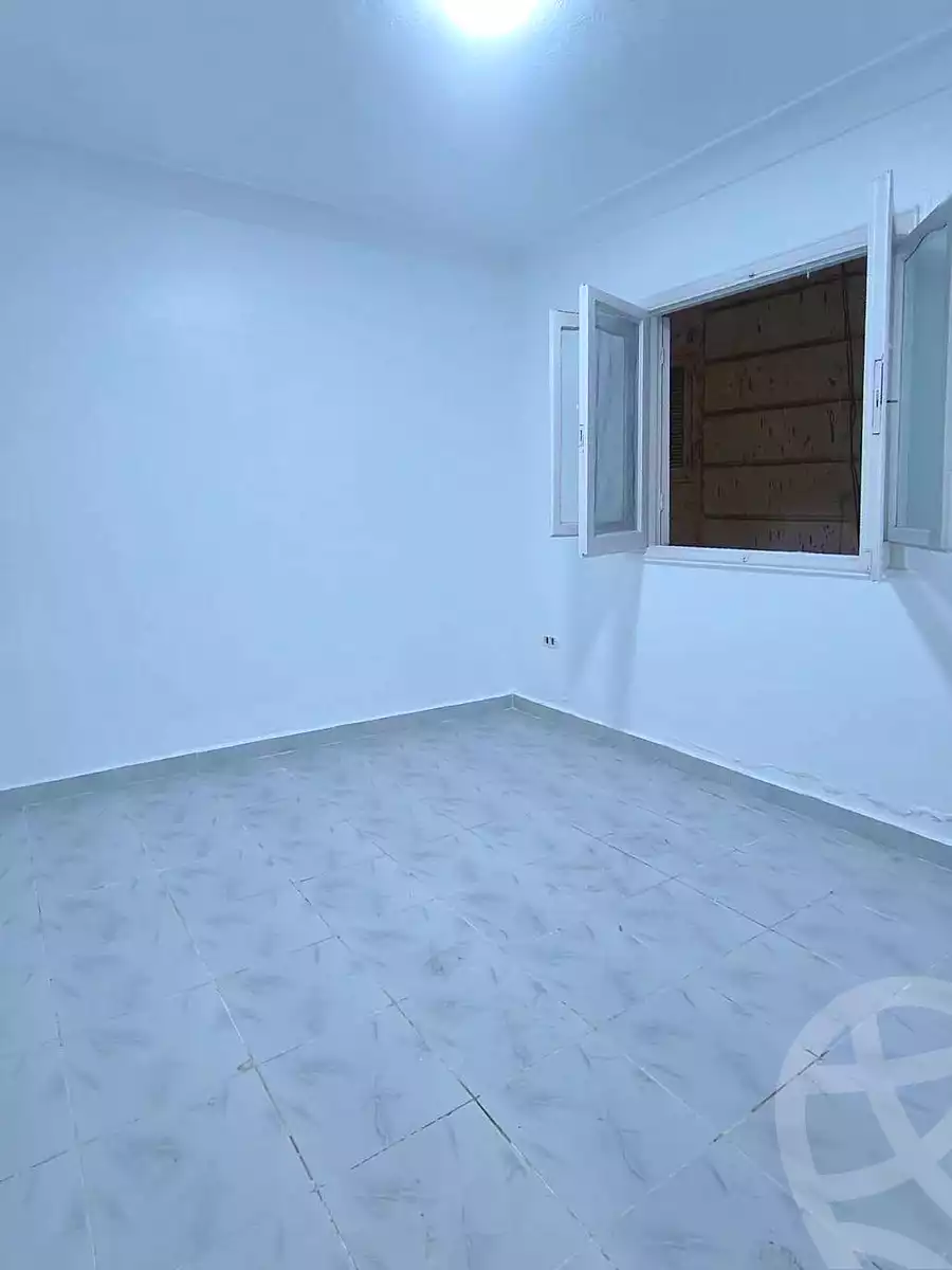 https://aqarmap.com.eg/ar/listing/7315802-for-sale-alexandria-al-agamy-shataa-el-nakheel