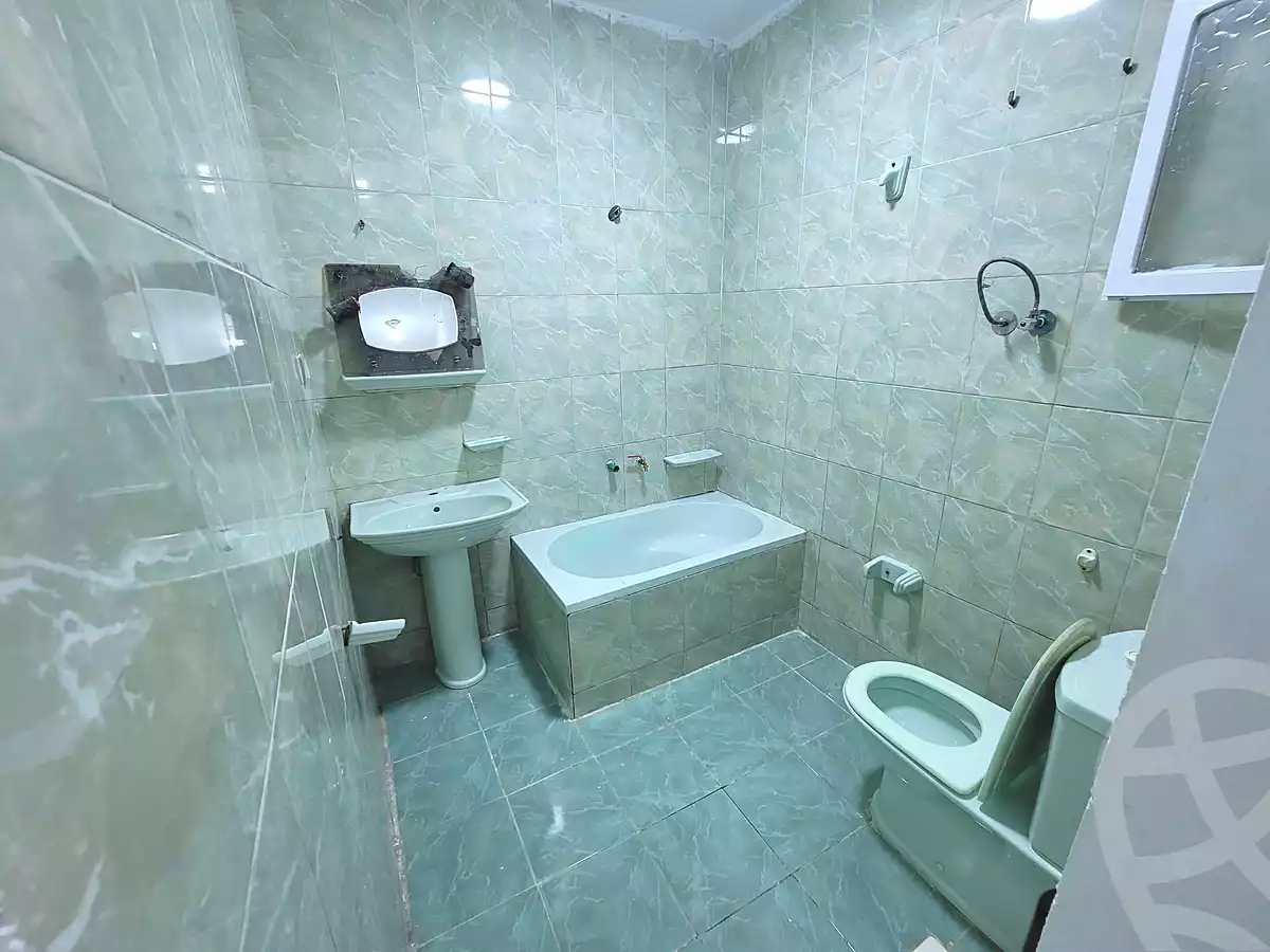 https://aqarmap.com.eg/ar/listing/7315806-for-sale-alexandria-al-agamy-shataa-el-nakheel