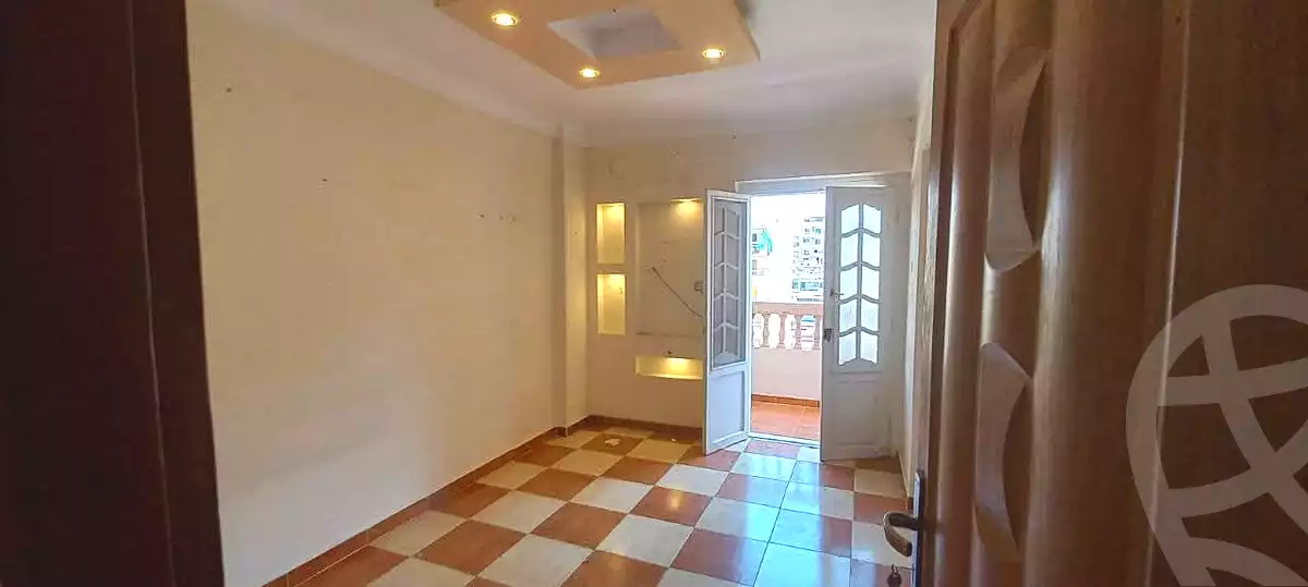 https://aqarmap.com.eg/ar/listing/7315855-for-sale-alexandria-miami-45-street