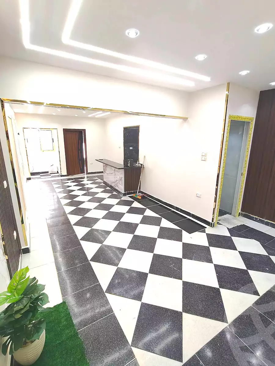 https://aqarmap.com.eg/ar/listing/7315885-for-sale-alexandria-miami-45-street