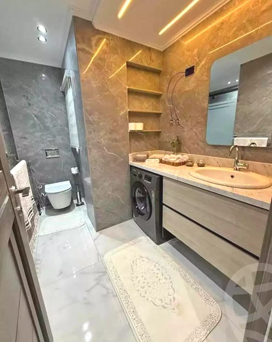 https://aqarmap.com.eg/ar/listing/7316111-for-sale-cairo-new-cairo-compounds-swan-lake-the-phoenix-hassan-allam