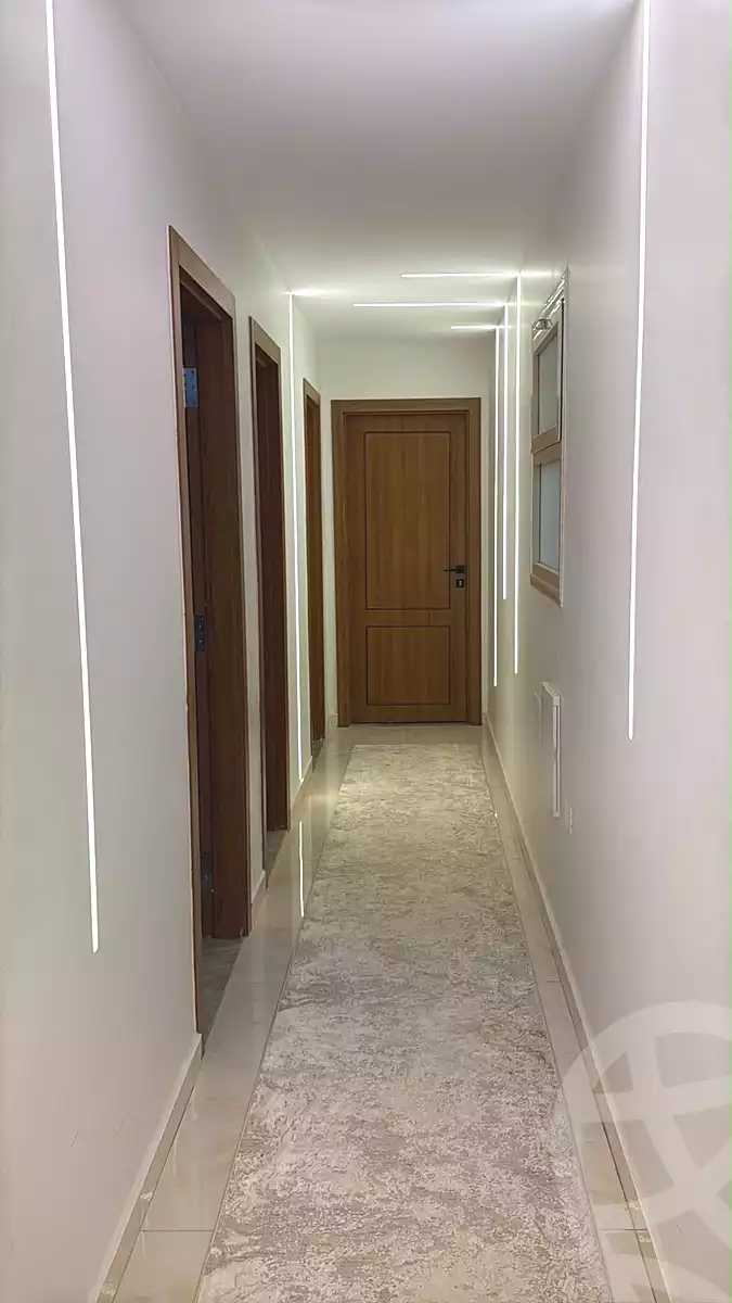 https://aqarmap.com.eg/en/listing/7316179-for-sale-cairo-el-sheikh-zayed-city-compounds-el-khamayel