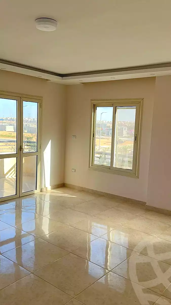 https://aqarmap.com.eg/ar/listing/7316220-for-rent-cairo-6th-of-october-compounds-jrdyny-lshms