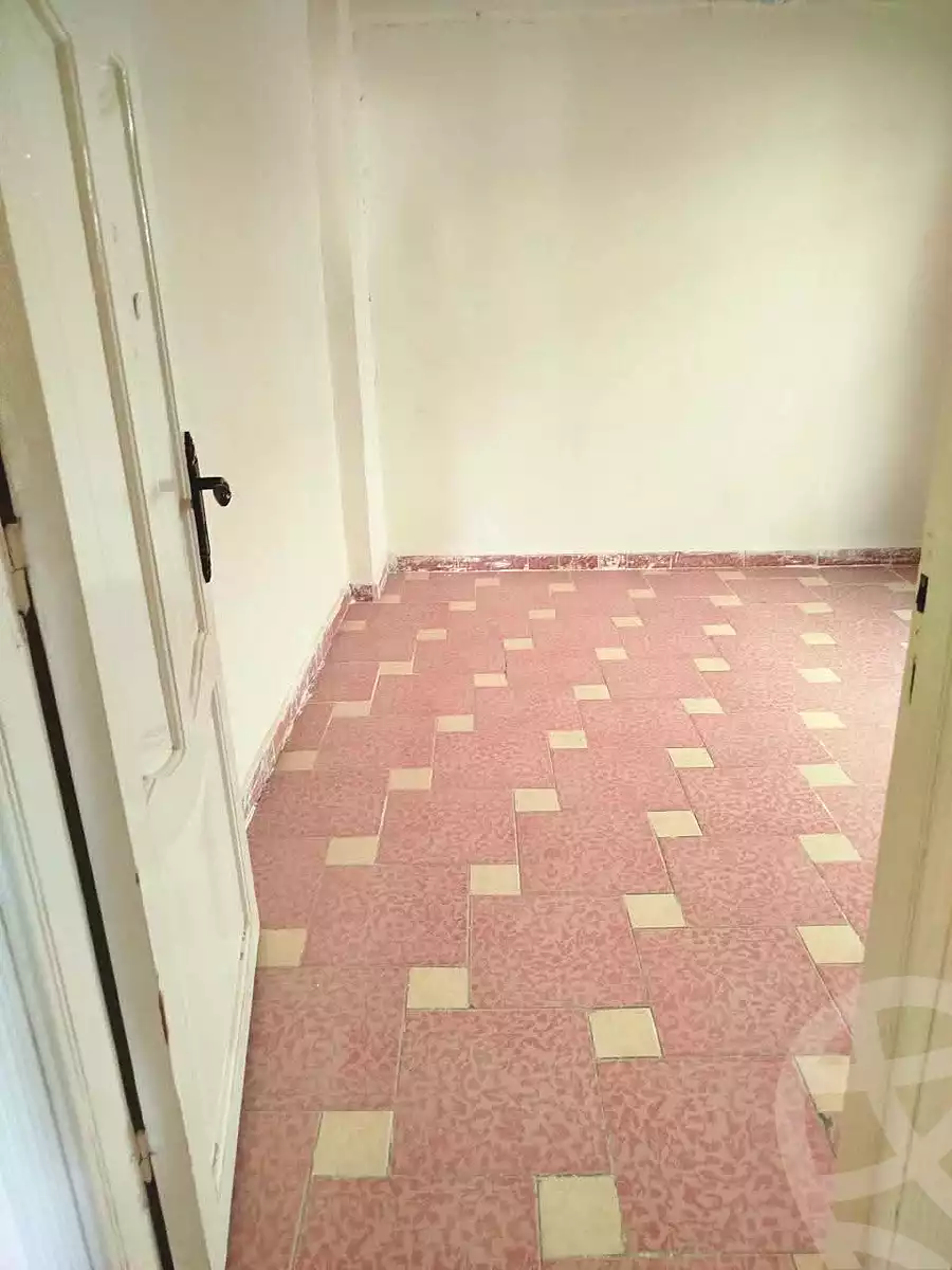 https://aqarmap.com.eg/en/listing/7316373-for-sale-alexandria-al-agamy-bw-ywsf
