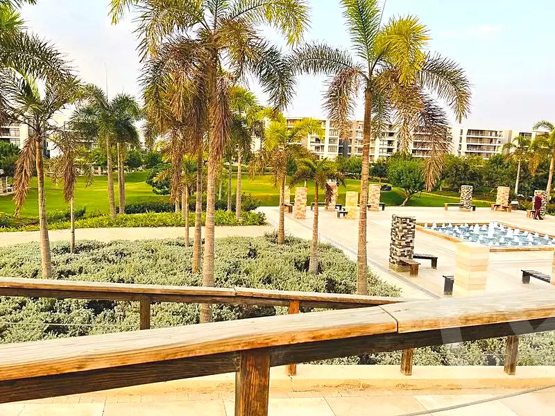 https://aqarmap.com.eg/ar/listing/7316592-for-sale-cairo-new-cairo-compounds-tag-city-shalya-taj-city